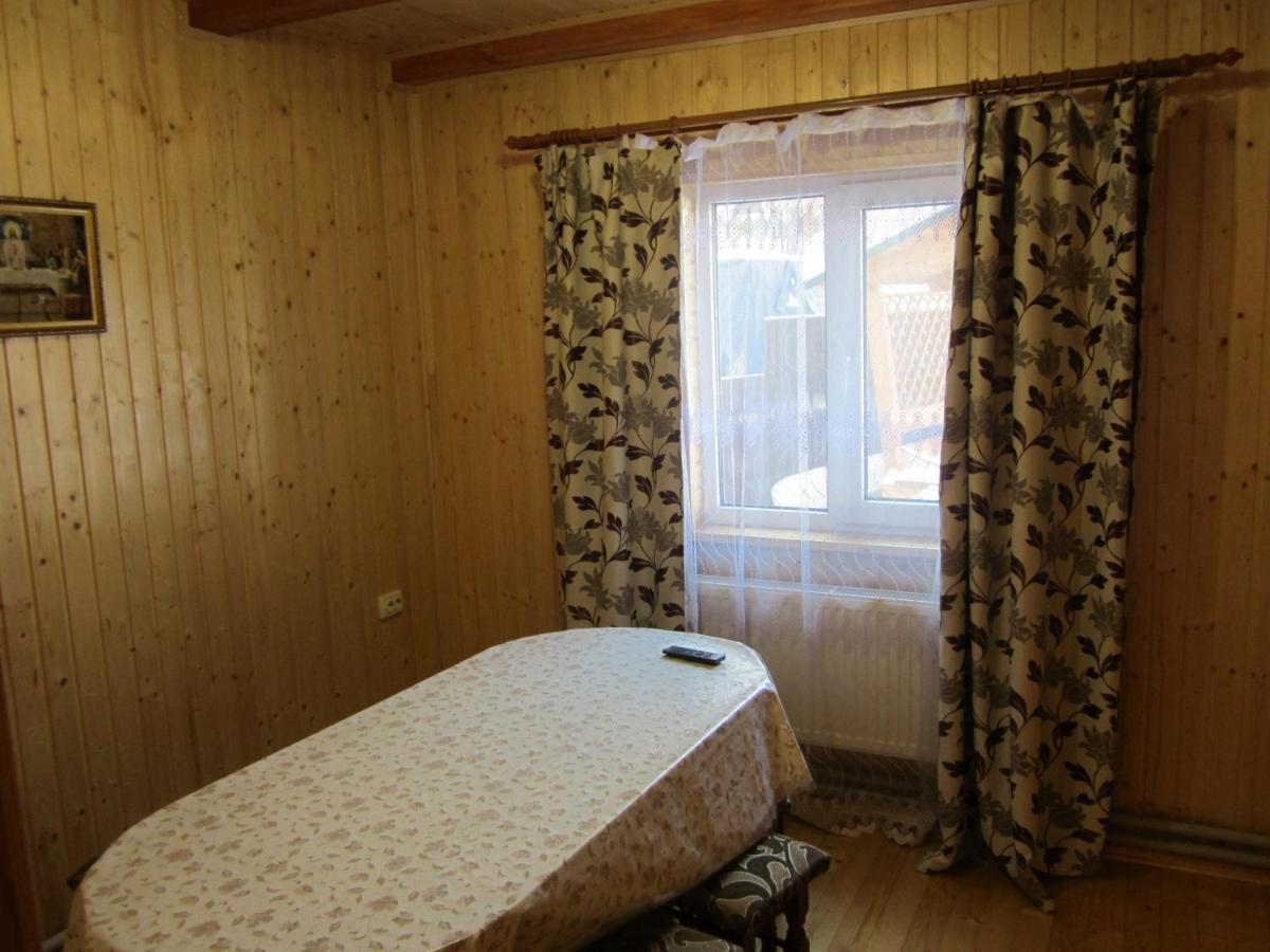 Базилік Hotel Yaremche Exterior photo